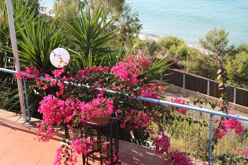 Camere & Case Vacanze Lo Scoglio Castel di Tusa Exteriér fotografie