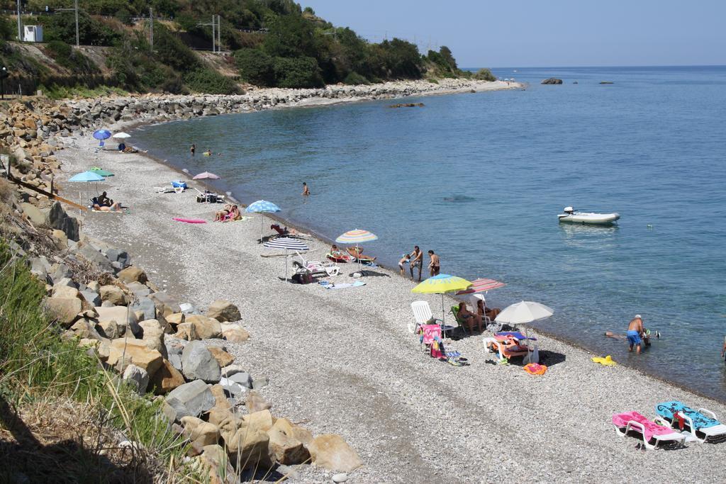 Camere & Case Vacanze Lo Scoglio Castel di Tusa Exteriér fotografie