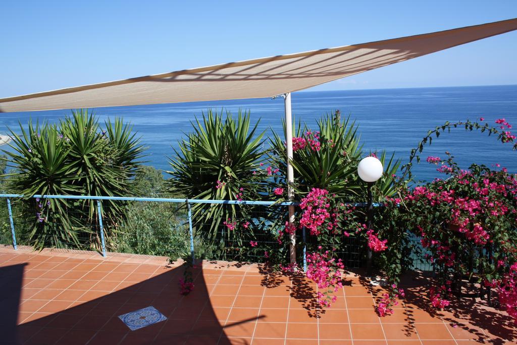 Camere & Case Vacanze Lo Scoglio Castel di Tusa Exteriér fotografie