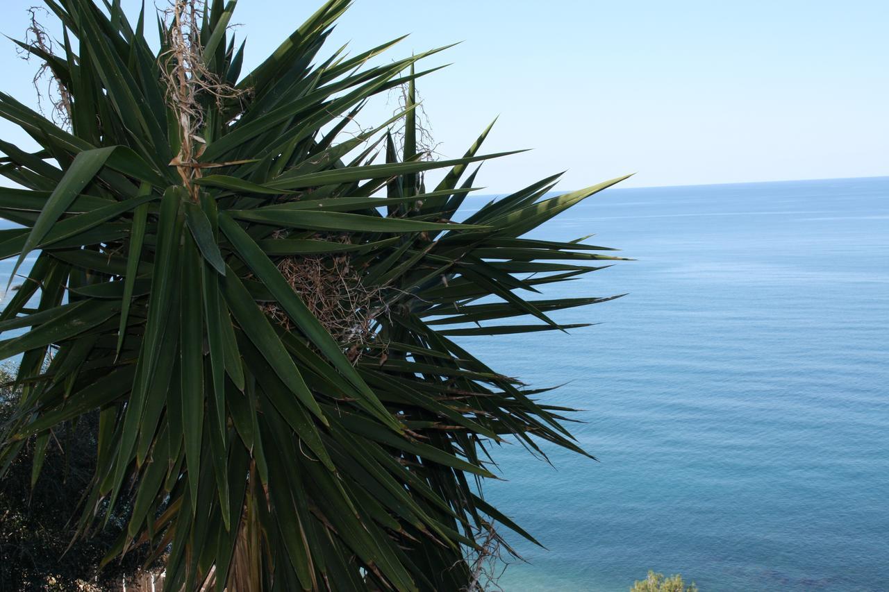 Camere & Case Vacanze Lo Scoglio Castel di Tusa Exteriér fotografie