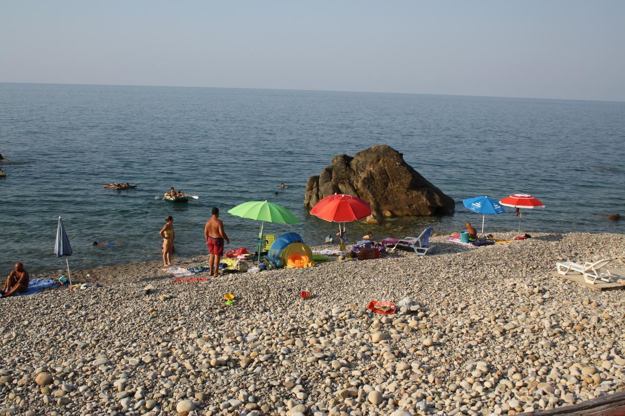 Camere & Case Vacanze Lo Scoglio Castel di Tusa Exteriér fotografie